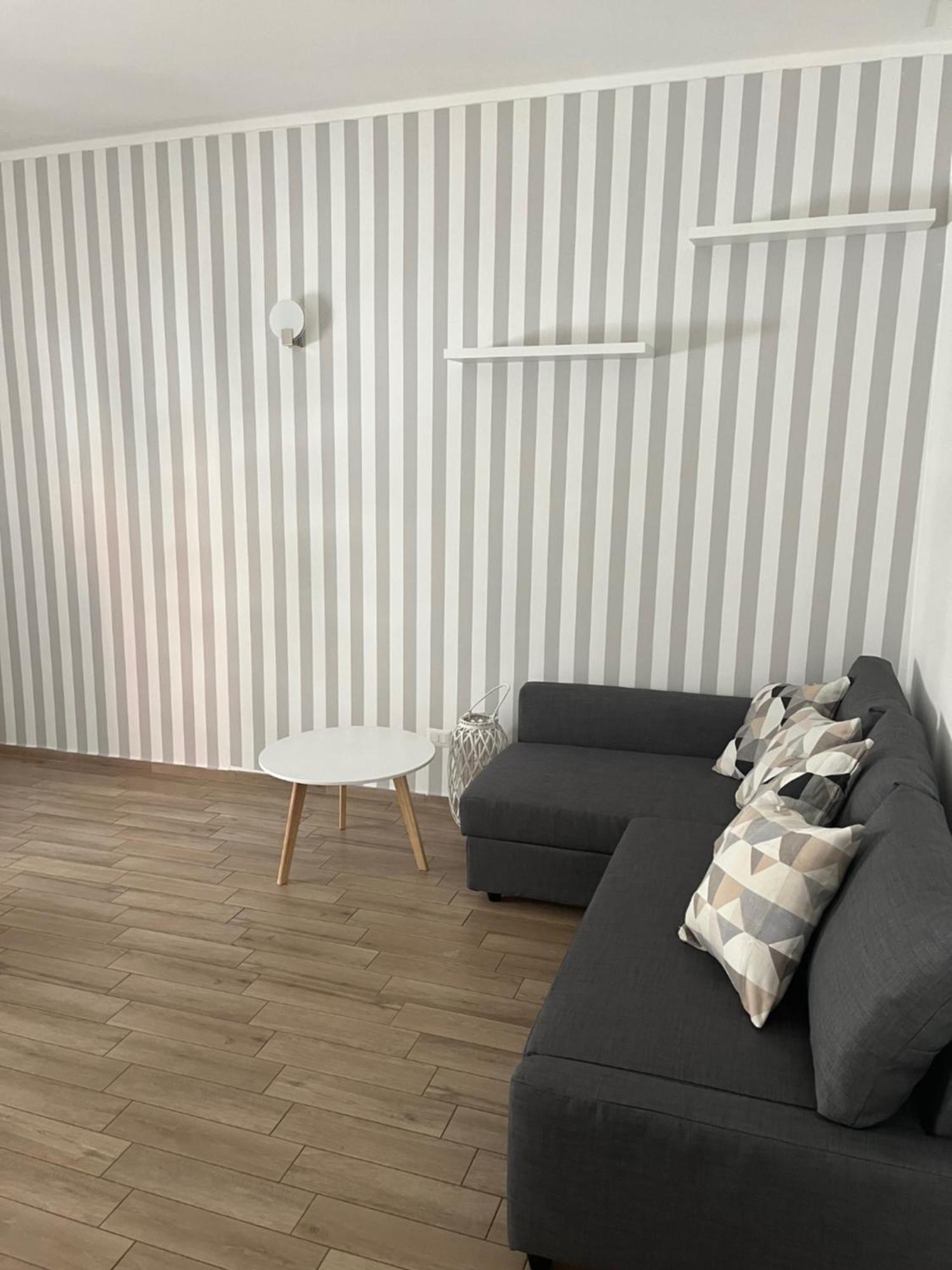Loverhome 10 Roma