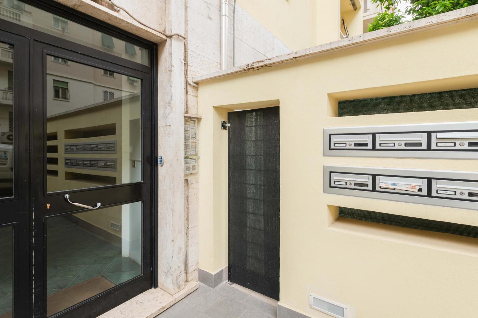 Loverhome 10 * Roma
